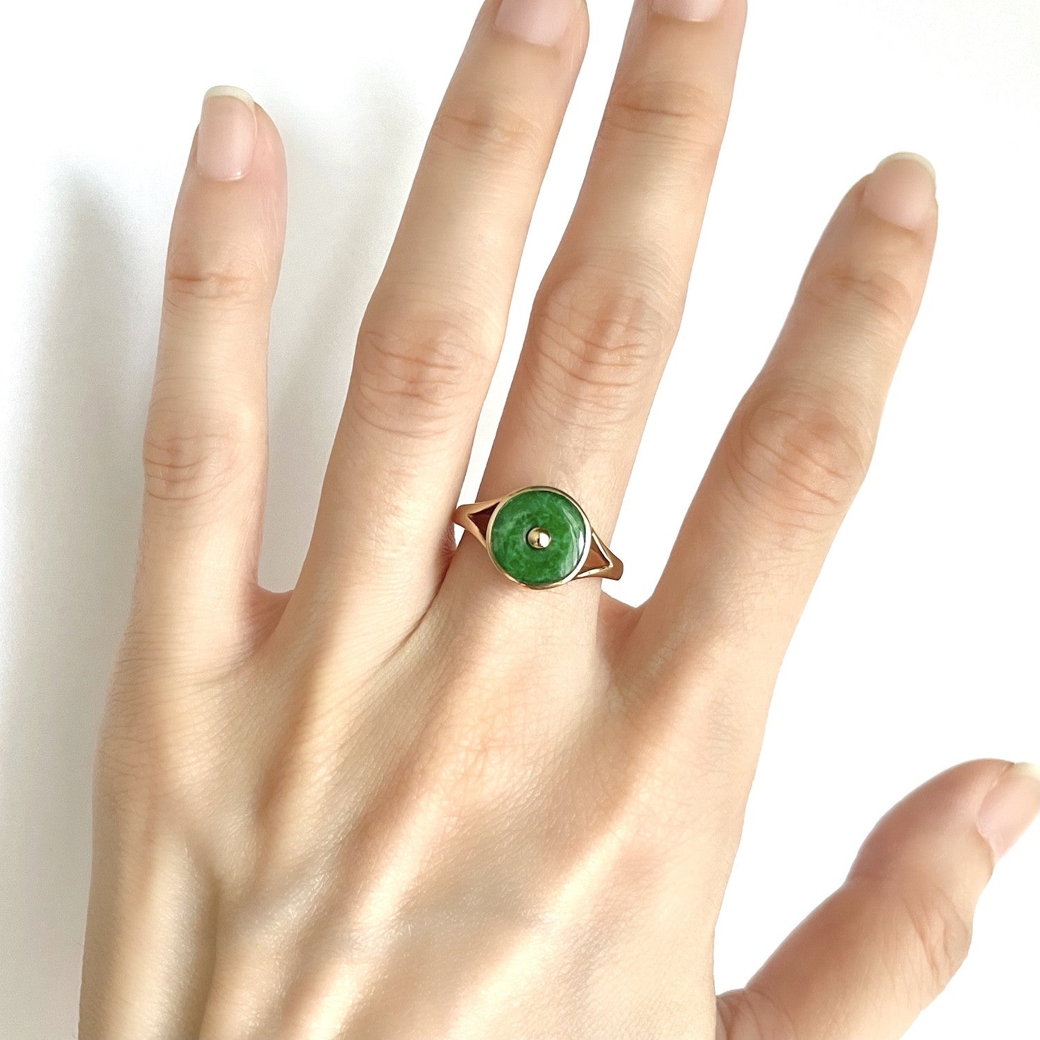 9K/ 375 Yellow Gold Jade Ring