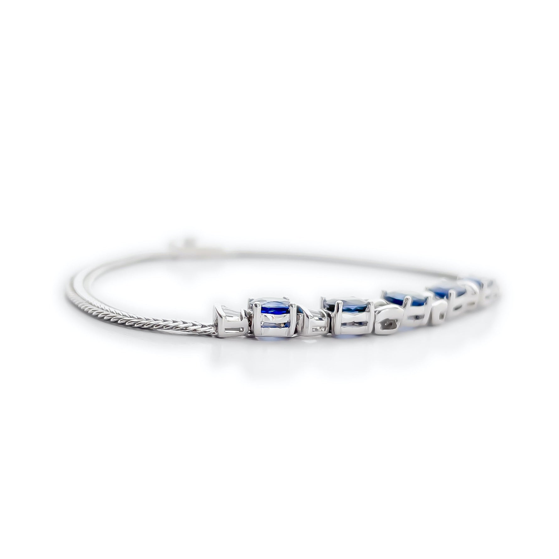18K/ 750 White Gold Blue Sapphire Diamond Bracelet